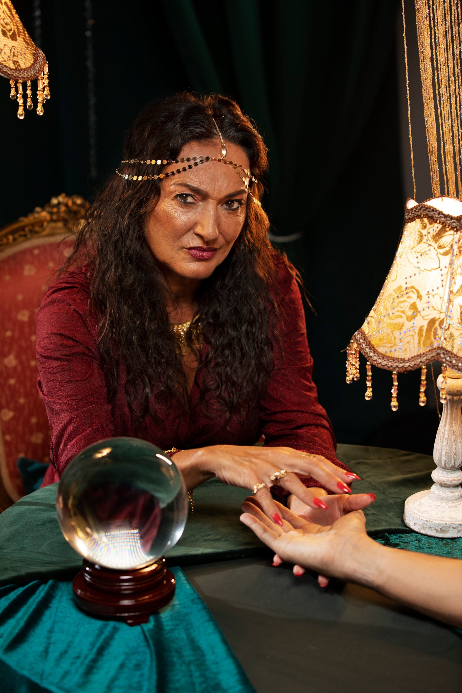 Unveiling Leonaarei A Deep Dive into Its Rich History and Culture